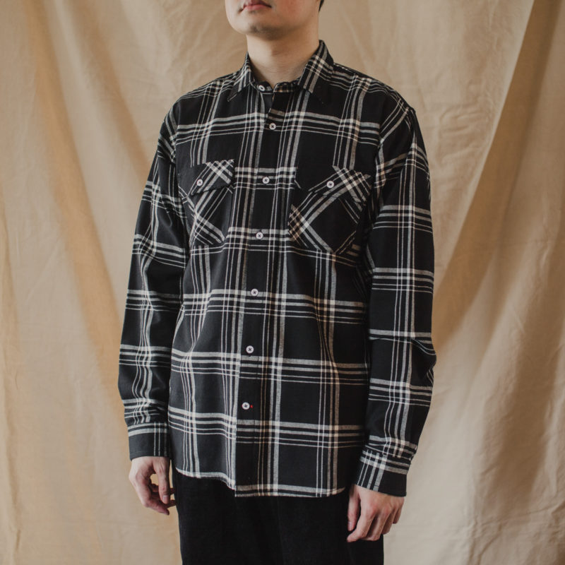 Double Pocket Overshirt – BlackWhite Flannel (2)
